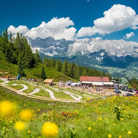 By Reiteralm - With Schladming-dachstein Summer Card 斯拉德明