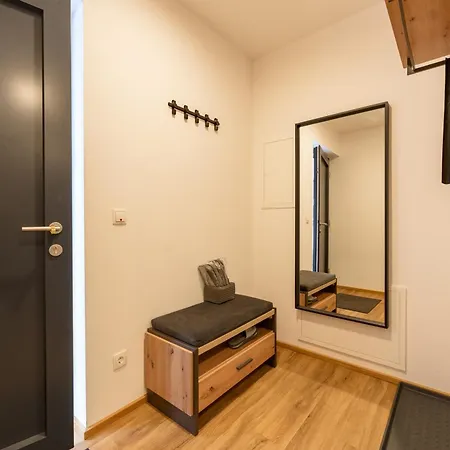 Lägenhet By Reiteralm -ski In Out *