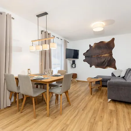 By Reiteralm -ski In Out * Schladming