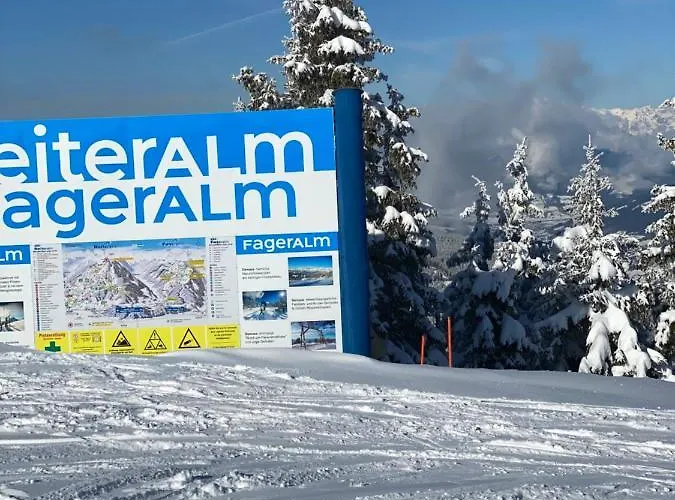 By Reiteralm -ski In Out * Schladming