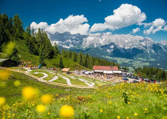 By Reiteralm -ski In Out Schladming