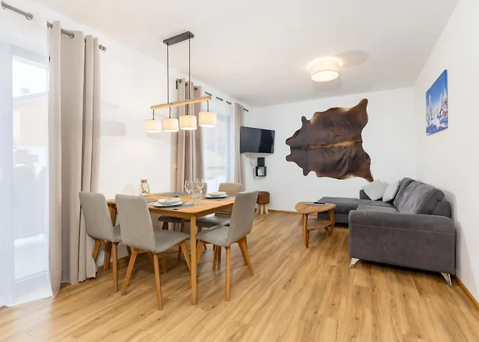 By Reiteralm -ski In Out * Schladming