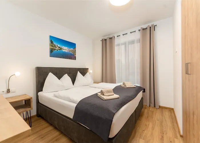 By Reiteralm -ski In Out 斯拉德明