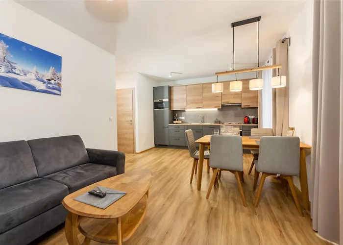 By Reiteralm -ski In Out 斯拉德明